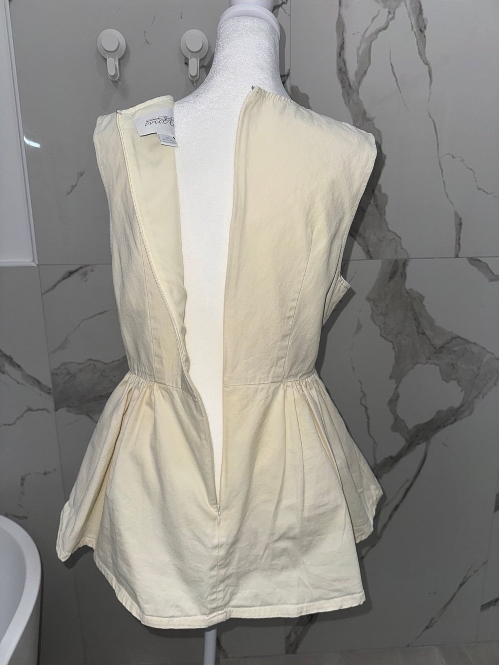 Anthropologie Mare Mare Sleeveless Top Cream Peplum Structured - Picture 11 of 12